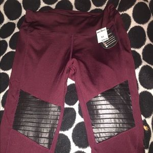 Sports wear (leggings)